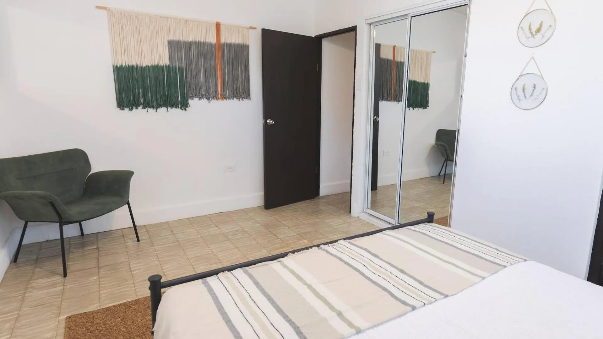 Prime Apartment Near Beach, Dining & Nightlife! San Juan Puerto Rico
